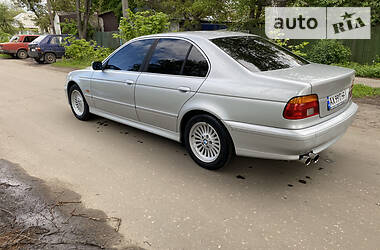 Седан BMW 5 Series 2000 в Первомайске