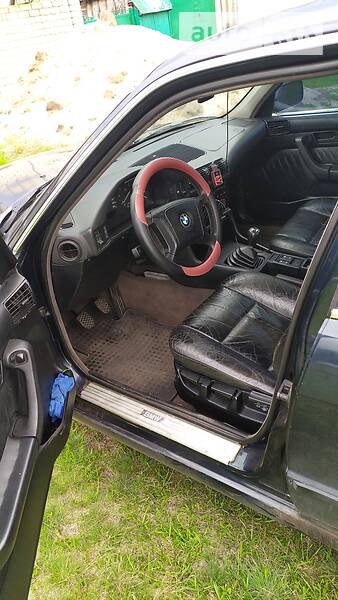 Седан BMW 5 Series 1995 в Краснограді