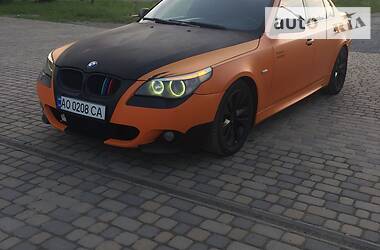 Седан BMW 5 Series 2005 в Ужгороді