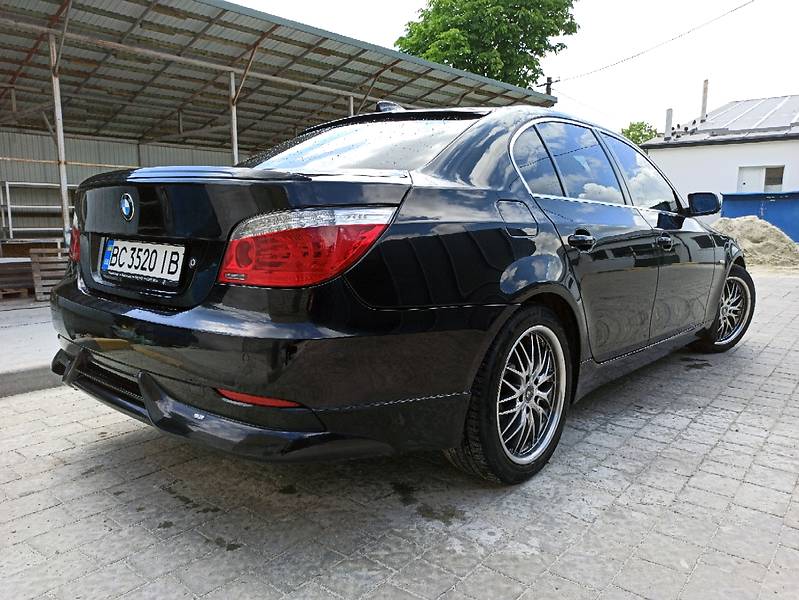 Седан BMW 5 Series 2008 в Львове
