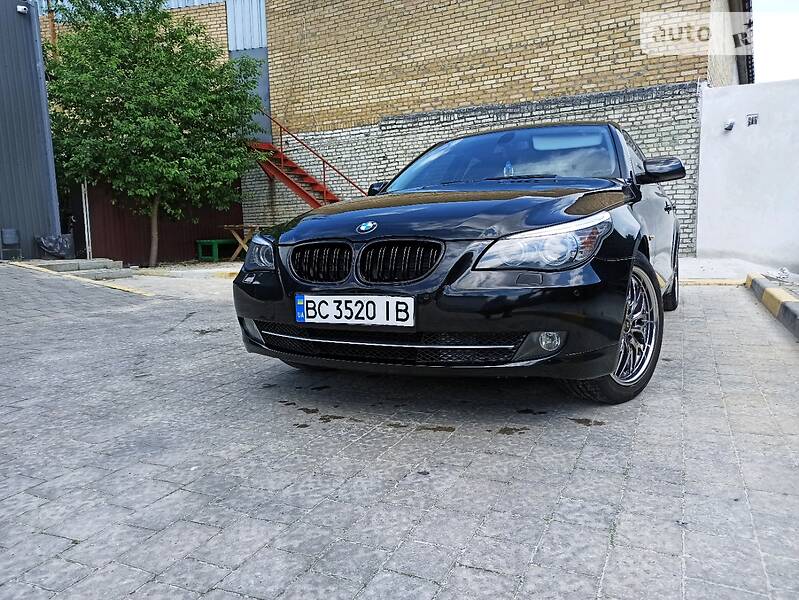 Седан BMW 5 Series 2008 в Львове