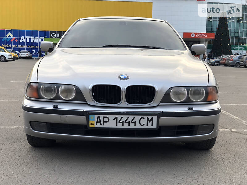 Седан BMW 5 Series 2000 в 