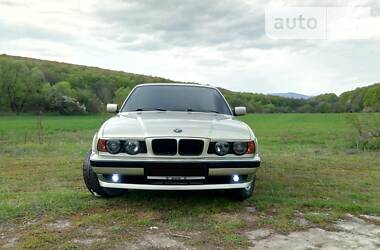 Седан BMW 5 Series 1988 в Ужгороді