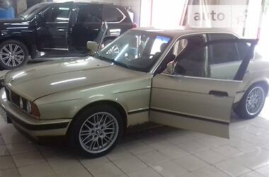 Седан BMW 5 Series 1989 в Бахмуте