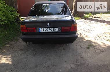 Седан BMW 5 Series 1990 в Василькове