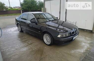 Седан BMW 5 Series 2001 в Нововолынске
