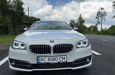 Седан BMW 5 Series 2015 в Нововолынске