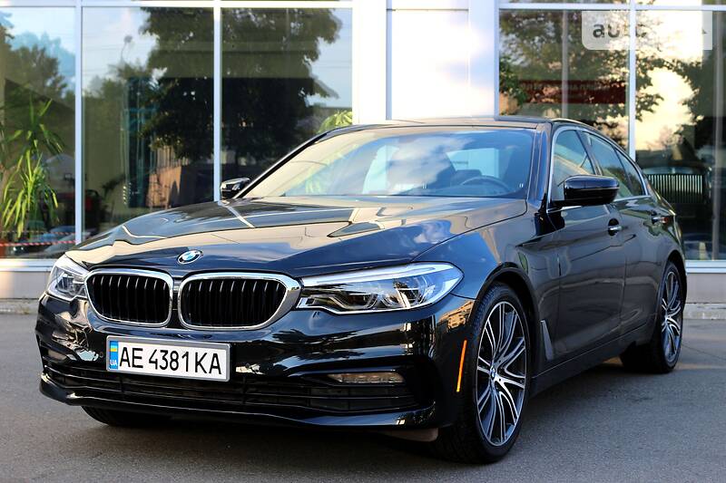 Седан BMW 5 Series 2017 в Киеве