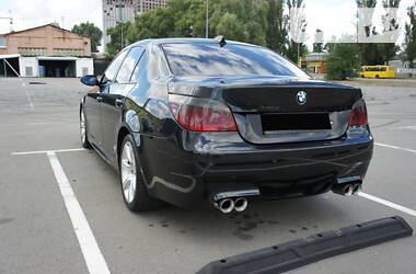 Седан BMW 5 Series 2004 в Киеве