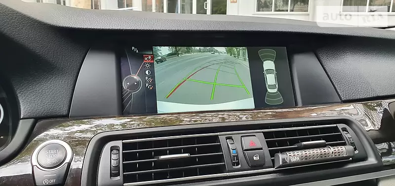 Седан BMW 5 Series 2012 в 