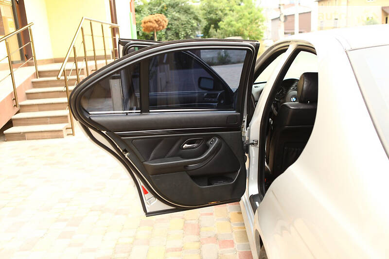 Седан BMW 5 Series 2002 в Киеве фото 17 Седан BMW 5 Series 2002 в Киеве