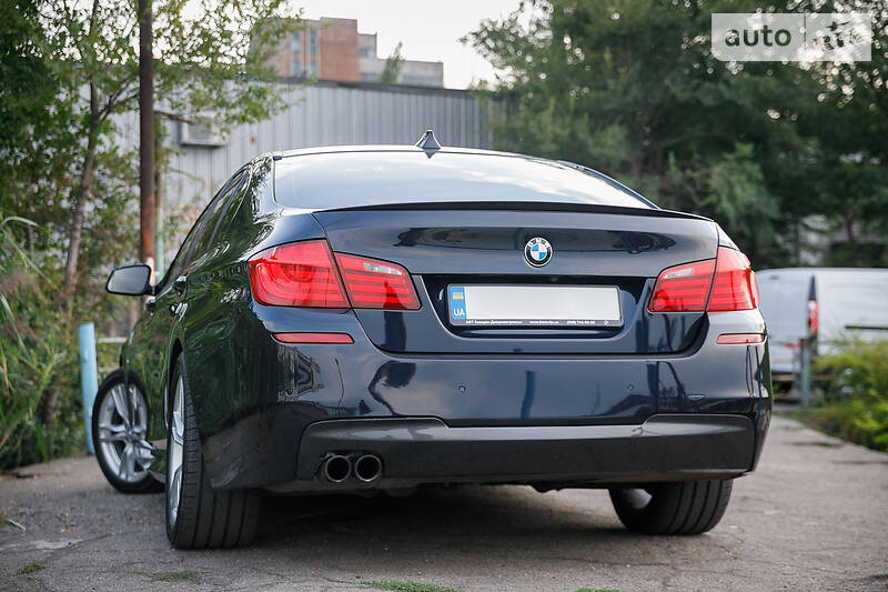 Седан BMW 5 Series 2011 в Дніпрі