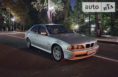 Седан BMW 5 Series 2001 в 