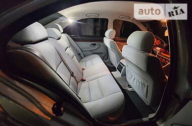 Седан BMW 5 Series 2001 в 