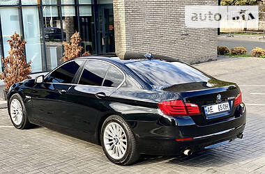 Седан BMW 5 Series 2011 в Днепре