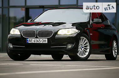 Седан BMW 5 Series 2011 в Днепре