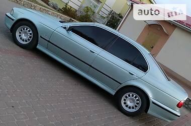 Седан BMW 5 Series 1998 в Гадяче