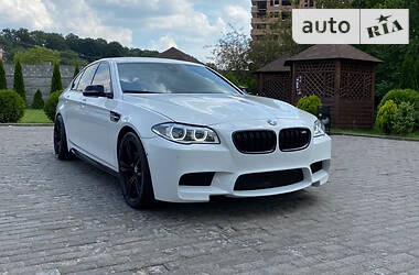 Седан BMW 5 Series 2014 в Львове