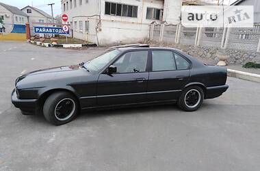 Седан BMW 5 Series 1988 в Липовце