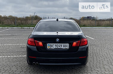 Седан BMW 5 Series 2012 в Львове