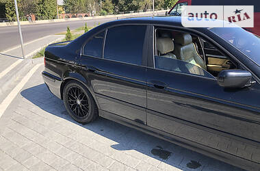 Седан BMW 5 Series 2003 в Дрогобыче