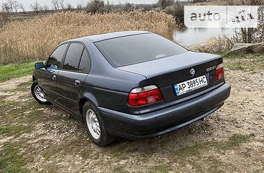 Седан BMW 5 Series 1996 в Запорожье