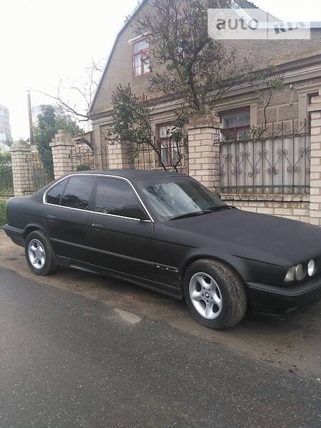 Седан BMW 5 Series 1990 в Николаеве