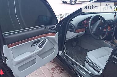 Седан BMW 5 Series 2001 в Рівному