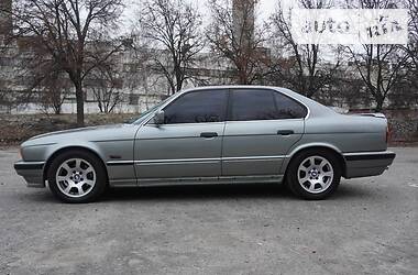 Седан BMW 5 Series 1990 в Сумах