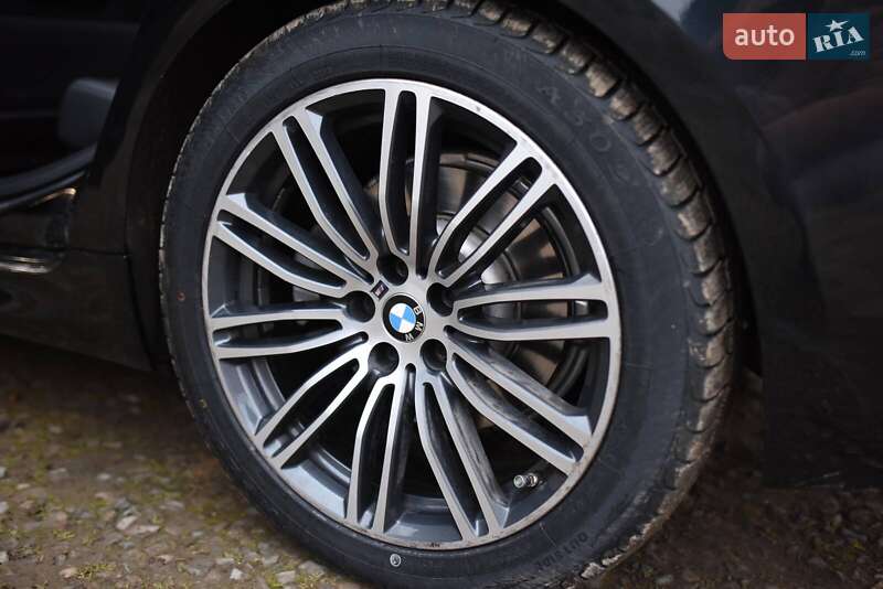 Седан BMW 5 Series 2018 в Ивано-Франковске