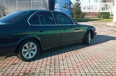 Седан BMW 5 Series 1993 в Иршаве