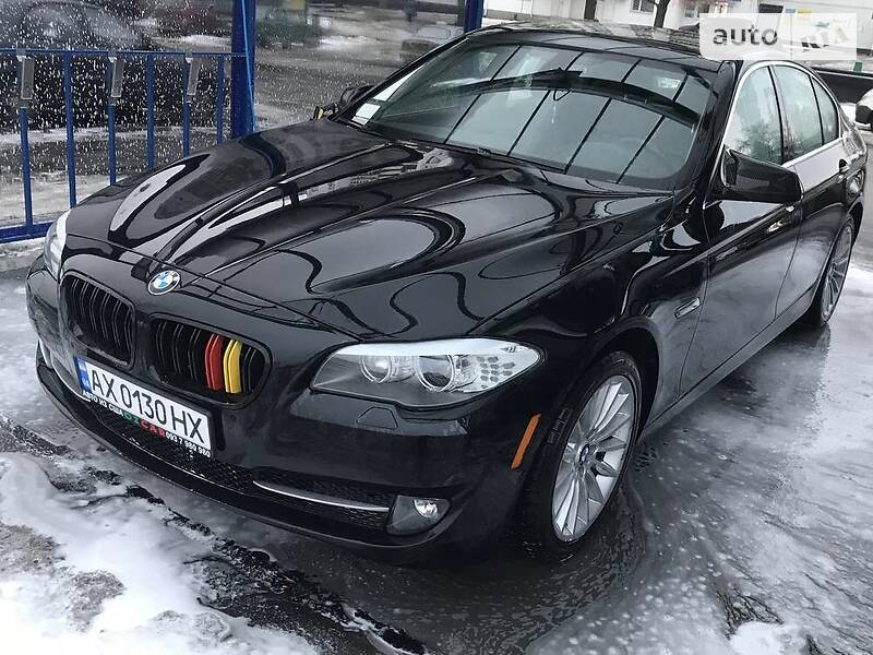 Седан BMW 5 Series 2012 в 