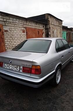 Седан BMW 5 Series 1990 в Мелитополе