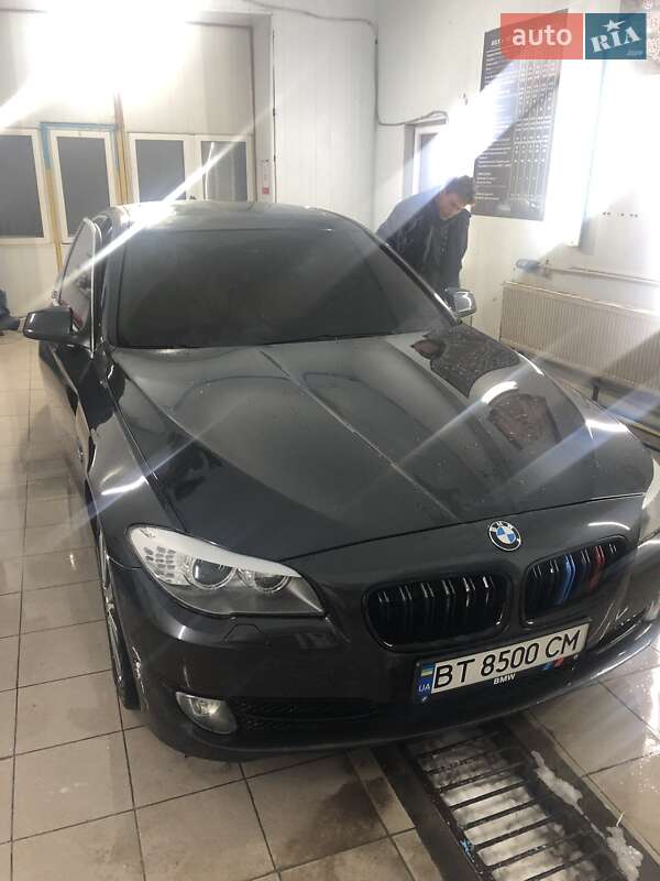 Седан BMW 5 Series 2012 в Києві фото 51 Седан BMW 5 Series 2012 в Києві