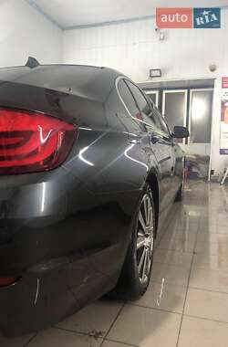 Седан BMW 5 Series 2012 в Новоднестровске