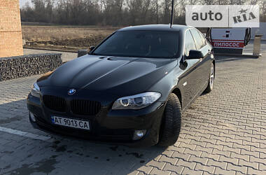 Седан BMW 5 Series 2011 в Снятине