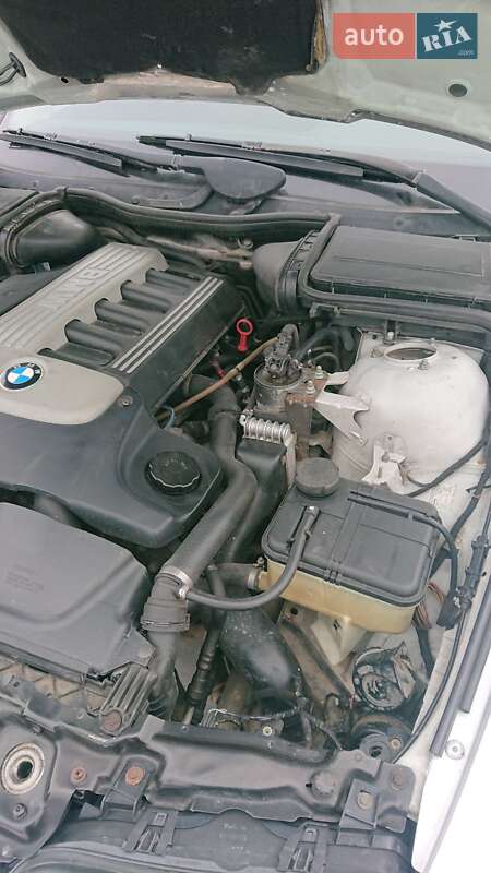 Седан BMW 5 Series 2002 в Коломые