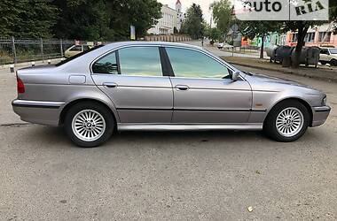 Седан BMW 5 Series 1999 в Львове