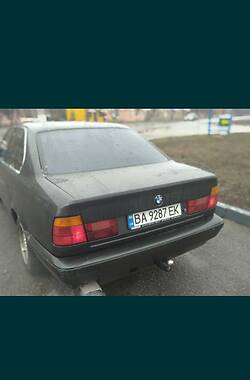Седан BMW 5 Series 1988 в Знаменке
