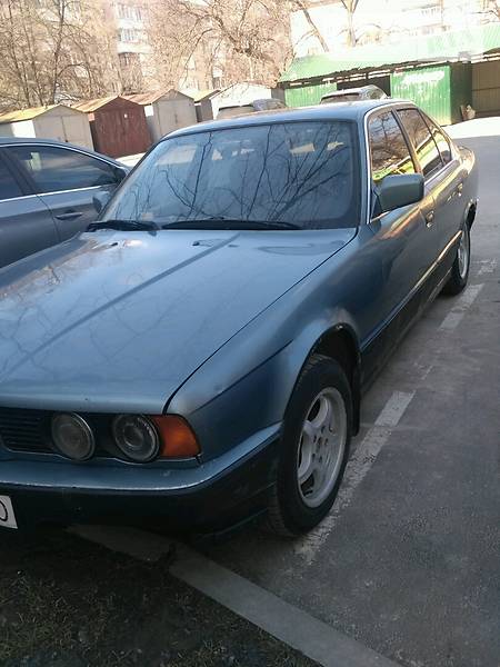 Седан BMW 5 Series 1988 в Вінниці