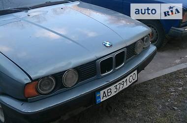 Седан BMW 5 Series 1988 в Виннице