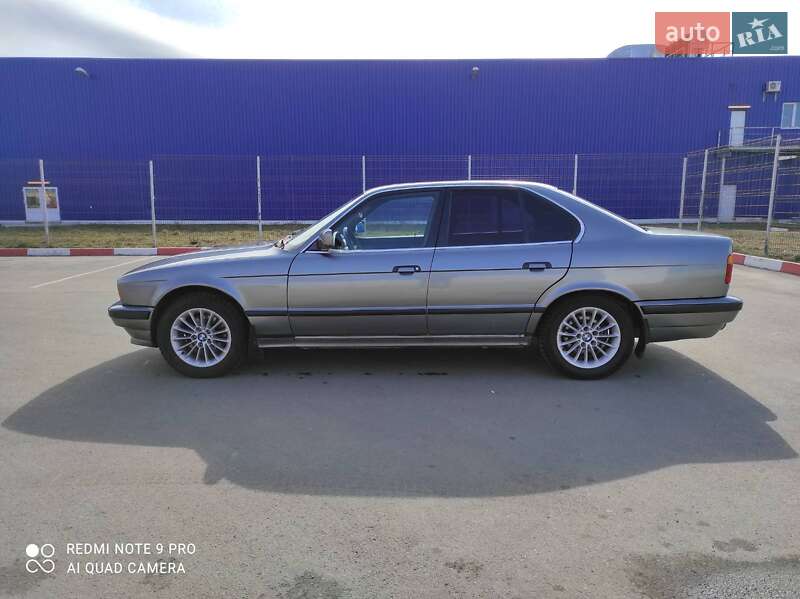 Седан BMW 5 Series 1989 в Вінниці