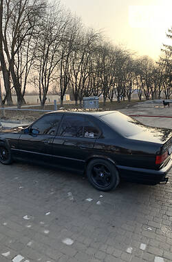 Седан BMW 5 Series 1995 в Тернополі