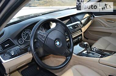 Седан BMW 5 Series 2010 в Львове