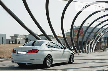 Седан BMW 5 Series 2012 в Днепре