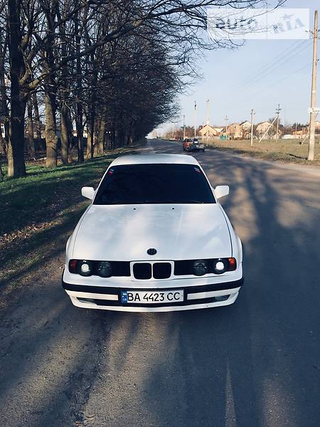 Седан BMW 5 Series 1991 в Кропивницком