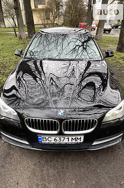 Седан BMW 5 Series 2014 в Львові