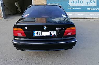 Седан BMW 5 Series 2000 в Лохвице