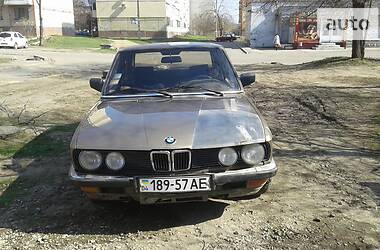 Седан BMW 5 Series 1986 в Новомосковске