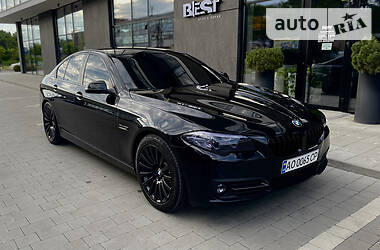 Седан BMW 5 Series 2014 в Ужгороде